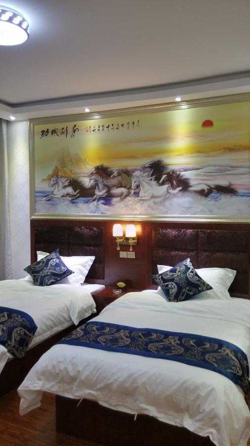 Hanggong Holiday Hotel Куньмин Экстерьер фото