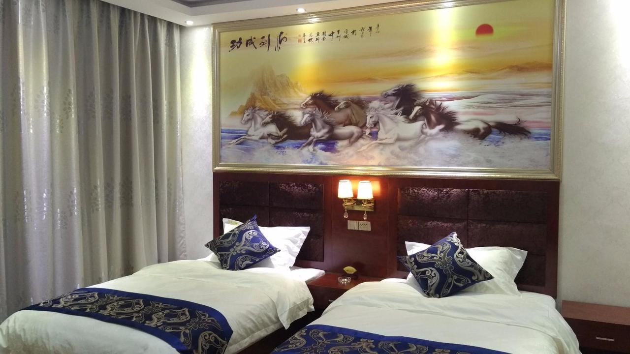 Hanggong Holiday Hotel Куньмин Экстерьер фото